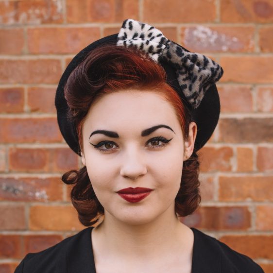 Black Beret Grey Leopard Fake Fur Bow