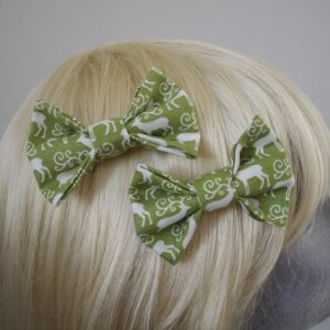 Green Christmas Reindeer Bow Hair Clip detail2