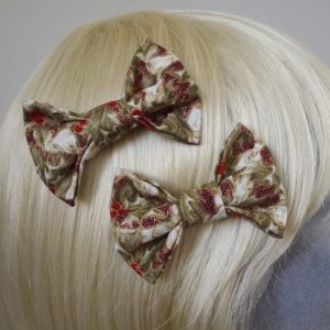 Ivory Christmas Holly Bow Hair Clip detail2