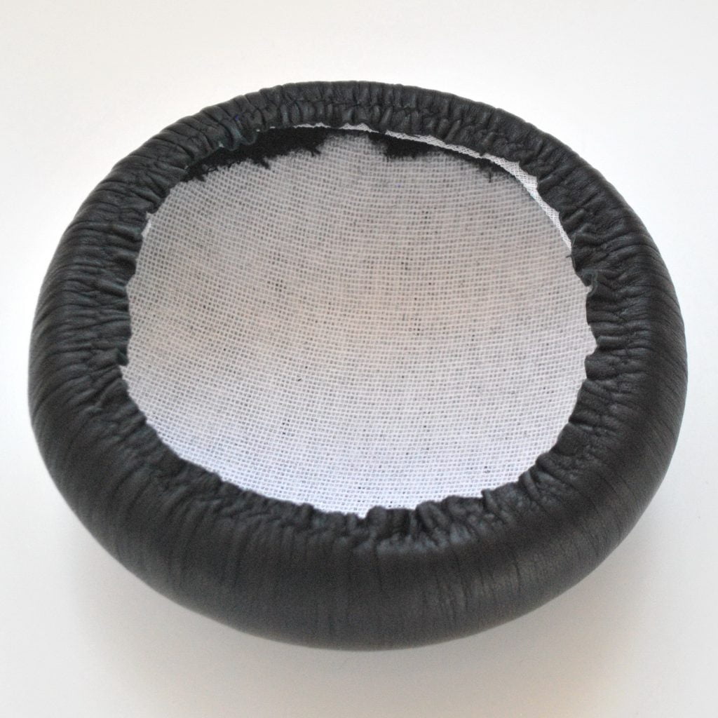 Blocking a leather hat