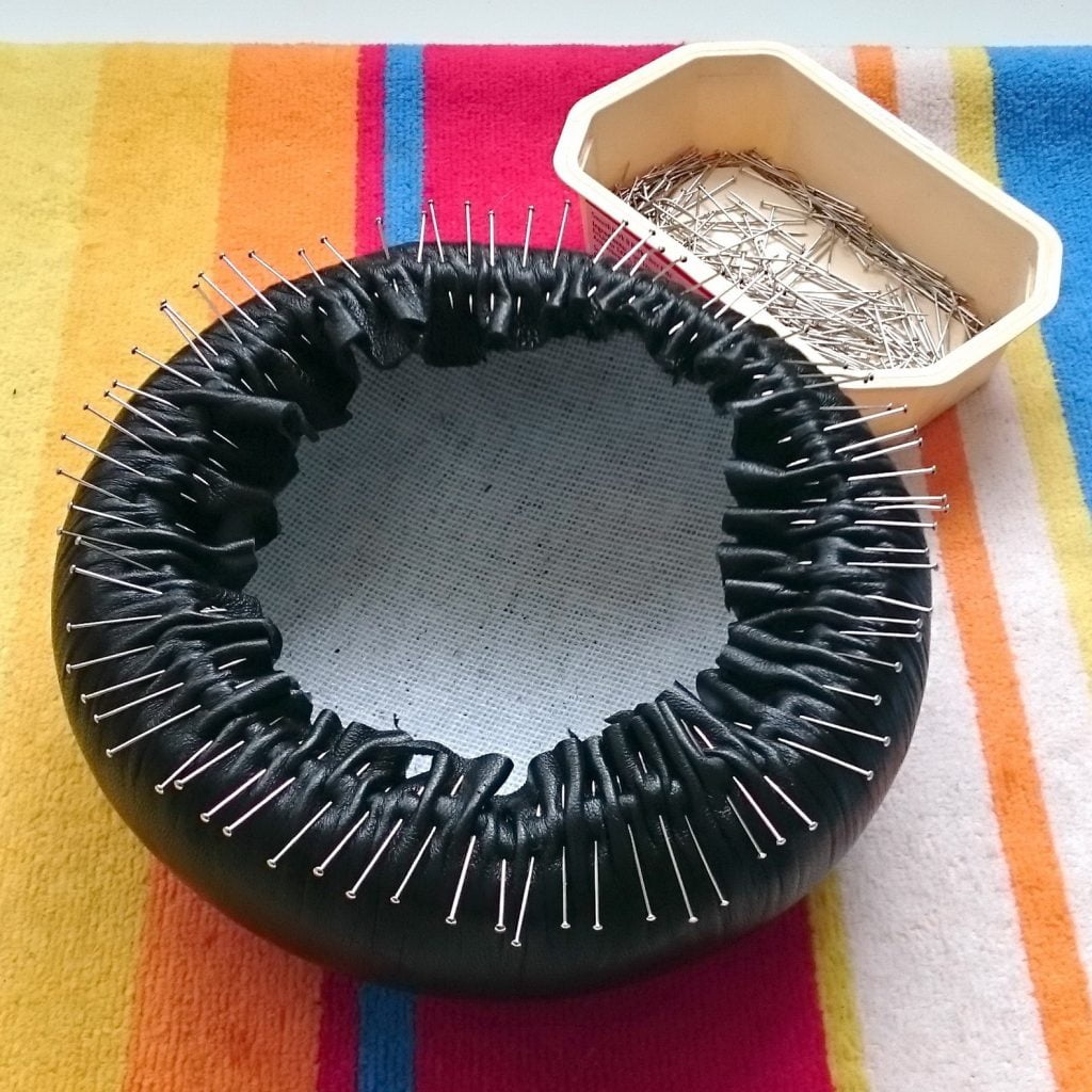 Blocking a leather hat