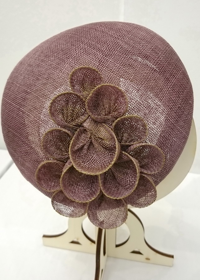 Taupe Sinamay Sloped Beret detail of decoration