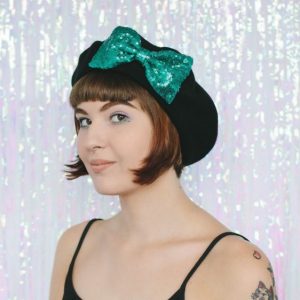 Black Beret Emerald Sequin Bow angle