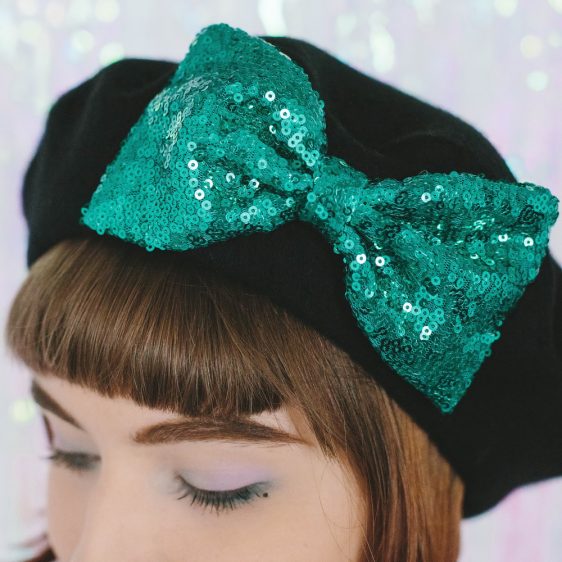 Black Beret Emerald Sequin Bow detail 2