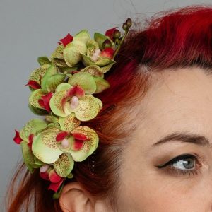 Close up, showing fine detailing on all the flowers.