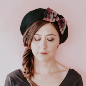 Black Beret Wine Tan Tartan Bow