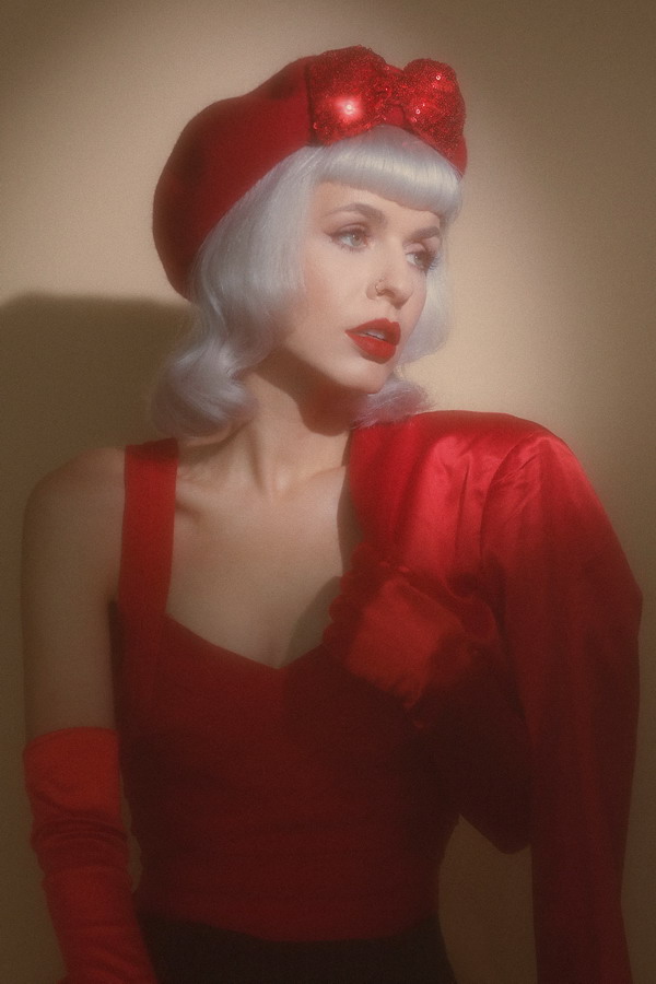 Beret Chic Photoshoot Red Beret Sequin Bow