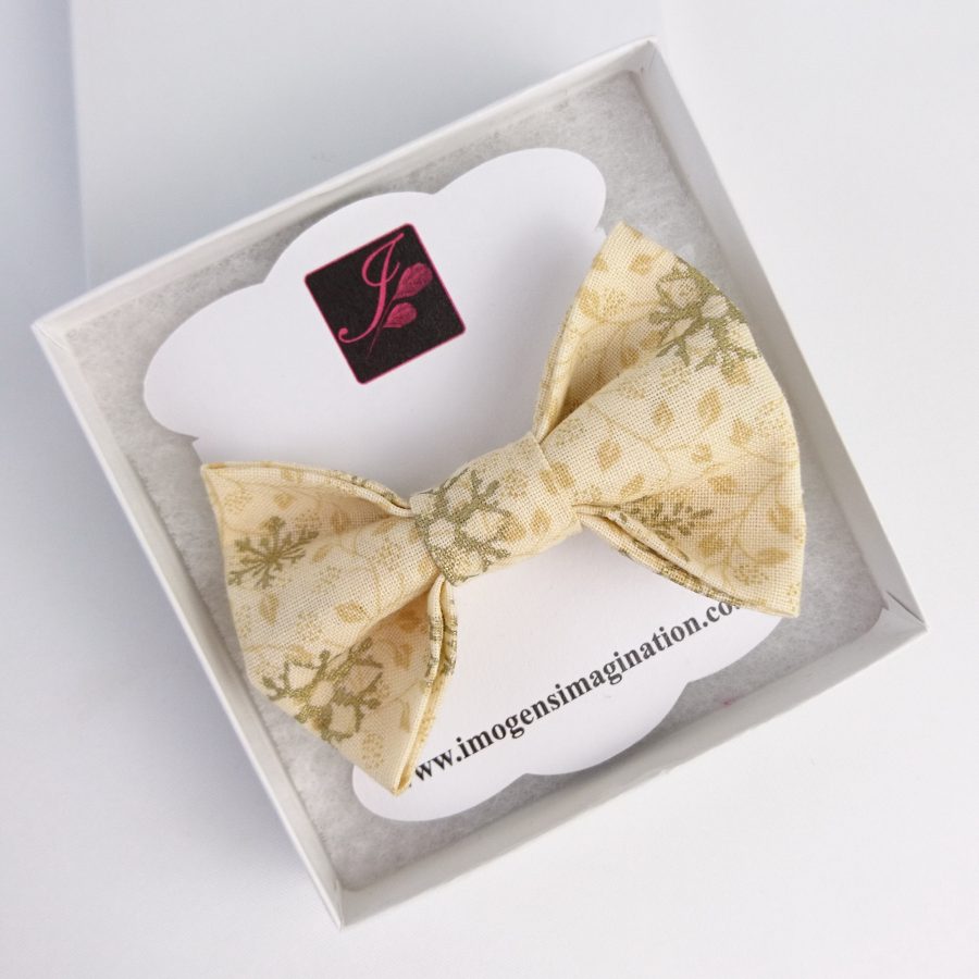 Cream Christmas Snowflake Bow Hair Clip - Image 4