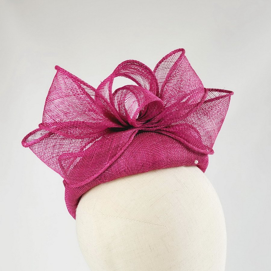 Dark Pink Sloped Beret Hat with Loops - Image 4