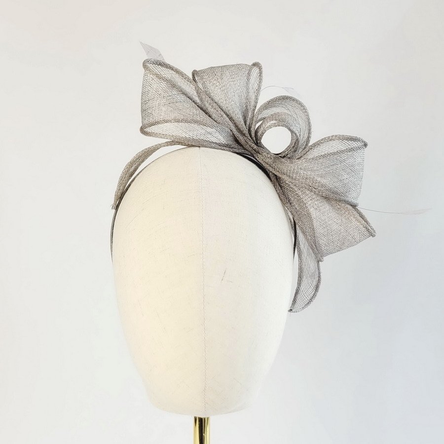 Grey Loop Fascinator with Coque Feathers - Image 6