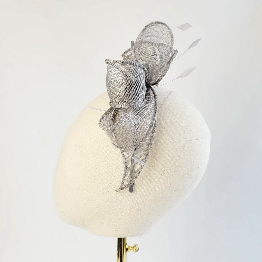 Grey Loop Fascinator with Coque Feathers - Image 10
