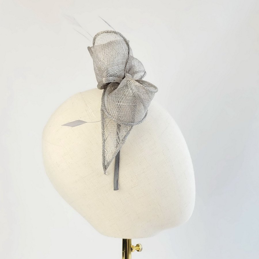 Grey Loop Fascinator with Coque Feathers - Image 5