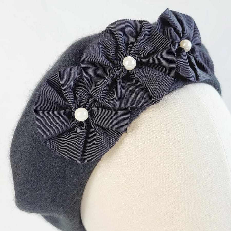Black Beret with Ribbon Rosettes and Pearls - Image 3