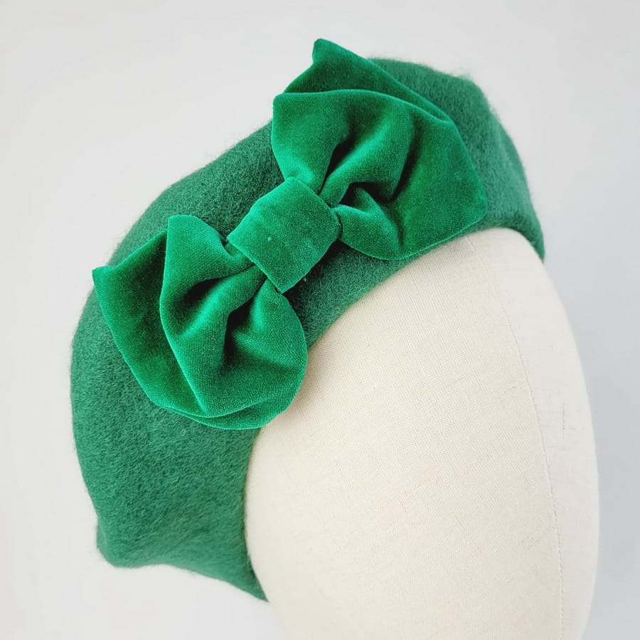 Chic green beret handmade by Imogen's Imagination