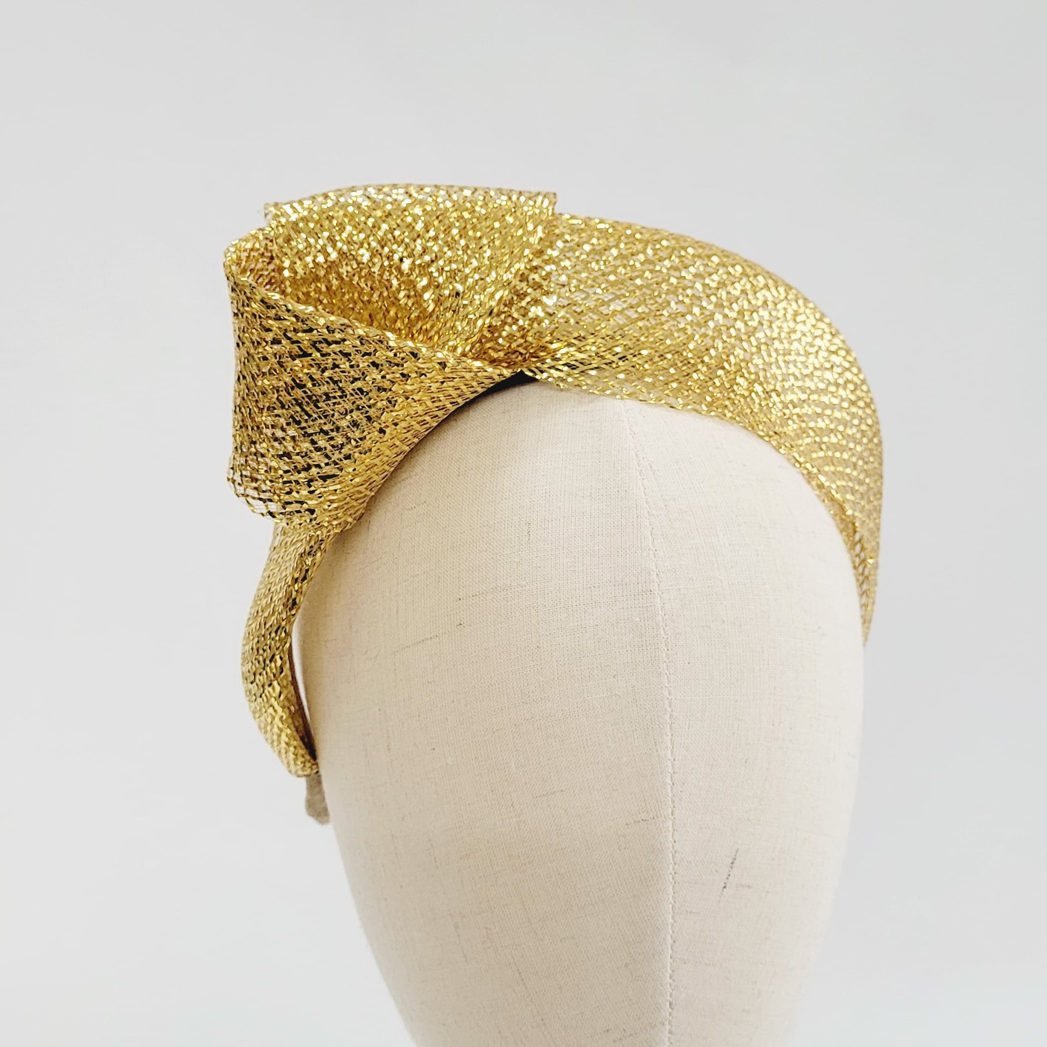 Metallic Gold Crinoline Knot Headband detail of knot