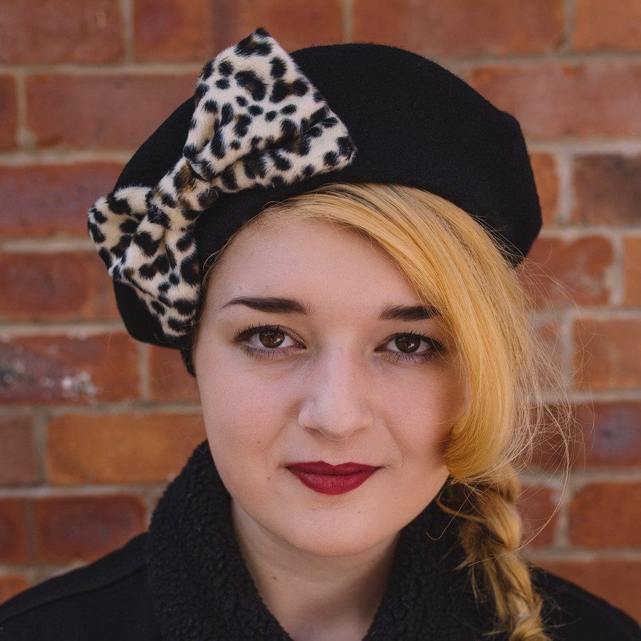 Ivory Beret with Leopard Faux Fur Bow